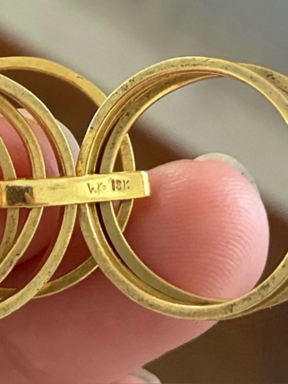 Anita Ko Bespoke 18k 7 Gold Rings Modern Design Diamond Center | Fine Jewelry